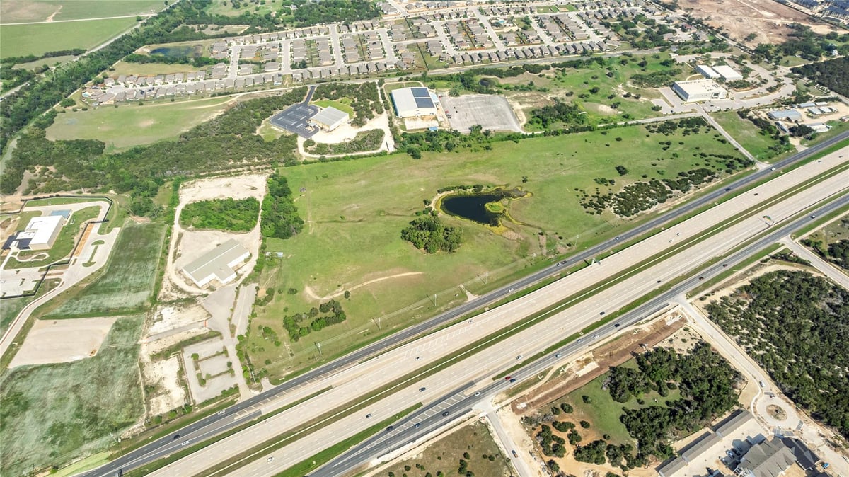 View 000 Tollway 183-A in Elijah D Harmon Surv Abs #6 000 Tollway 183-A - front exterior - Luxury home in Elijah D Harmon Surv Abs #6, Leander, TX