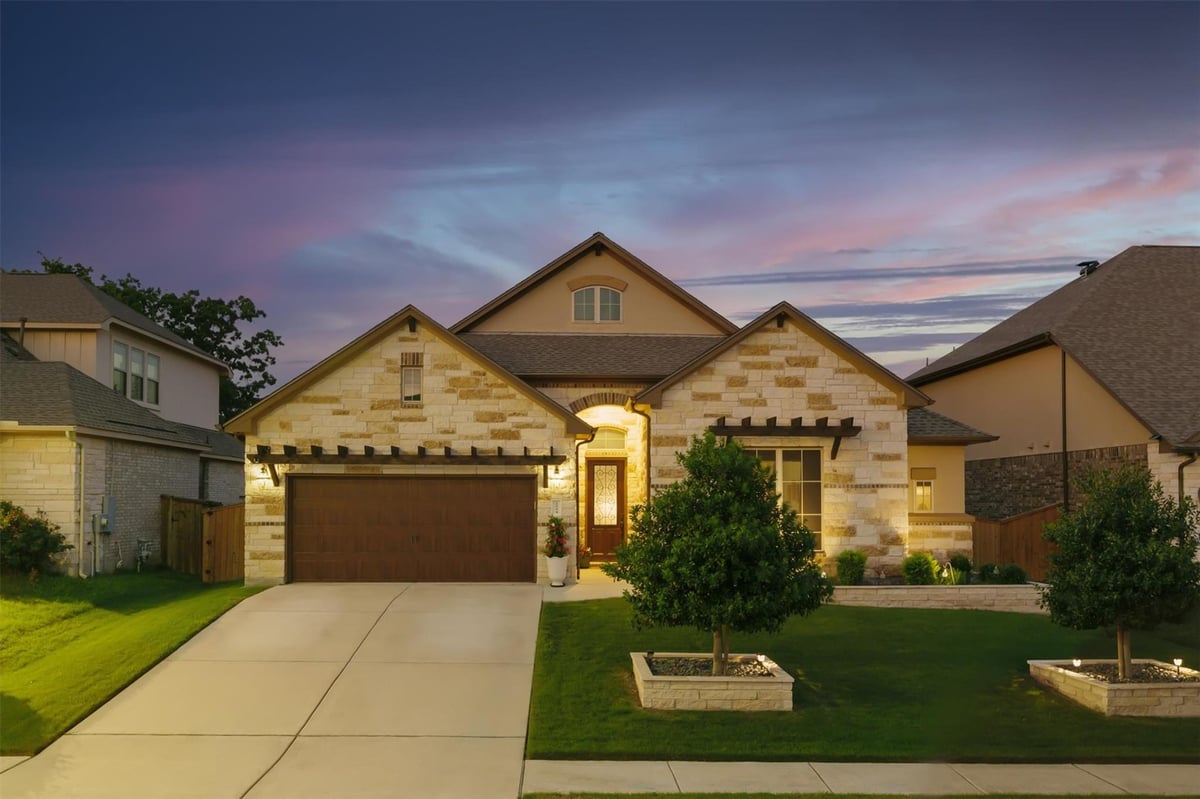 View 1004 Hezekiah LN in Palmera Rdg Sec 3 1004 Hezekiah LN - front exterior - Luxury home in Palmera Rdg Sec 3, Leander, TX