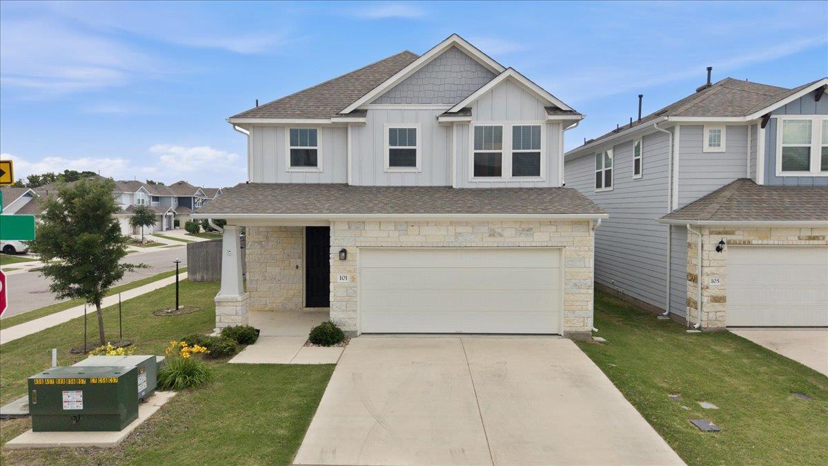 View 101 Free Stone Dr in Morningstar 101 Free Stone Dr - front exterior - Luxury home in Morningstar, Georgetown, TX