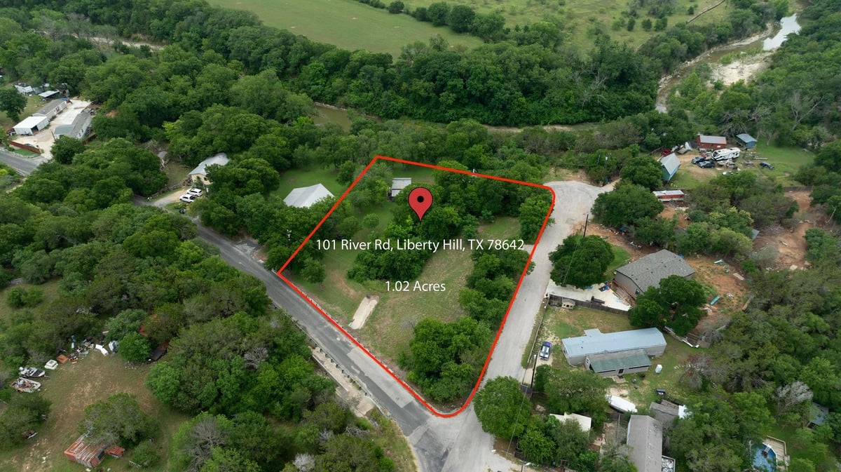 View 101 River Rd in San Gabriel River Ranch 101 River Rd - front exterior - Luxury lot in San Gabriel River Ranch, Liberty Hill, TX