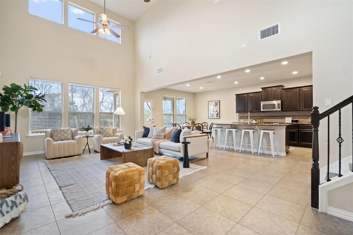 View 10148 Wading Pool Path in Hollow At Slaughter Creek Sec 01 10148 Wading Pool Path - front exterior - Luxury home in Hollow At Slaughter Creek Sec 01, Austin, TX