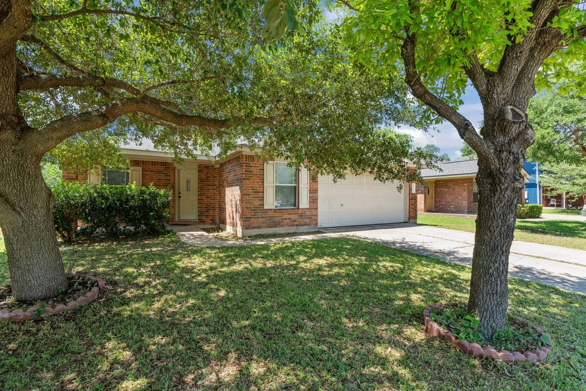View 103 Easy ST in Brushy Creek Meadows Sec 02 103 Easy ST - front exterior - Luxury home in Brushy Creek Meadows Sec 02, Hutto, TX
