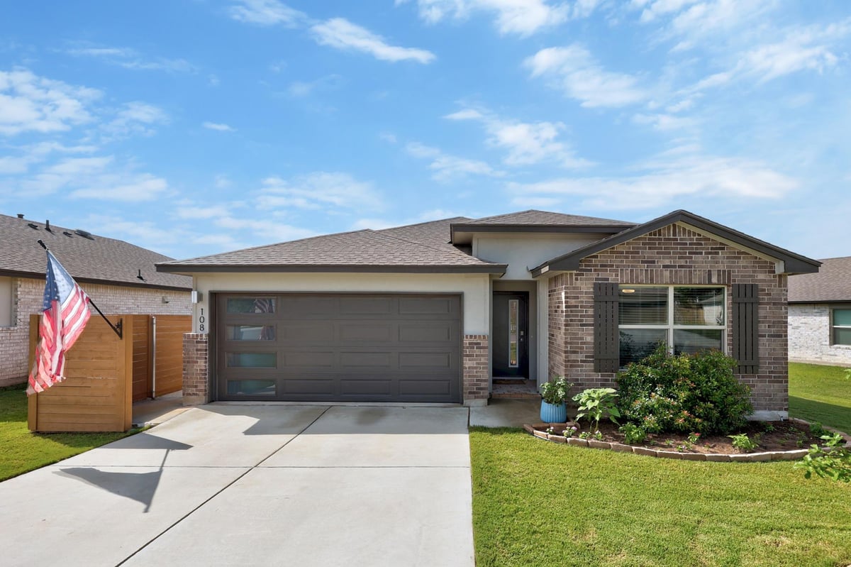 View 108 Coda XING in Tres Tierras 108 Coda XING - front exterior - Luxury home in Tres Tierras, Georgetown, TX