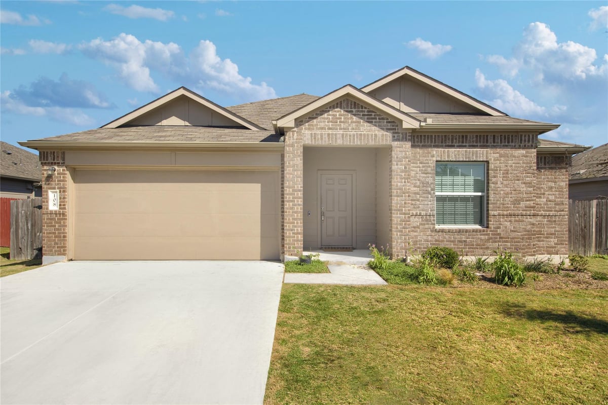 View 108 Red Buckeye St in Hutto Highlands 108 Red Buckeye St - front exterior - Luxury home in Hutto Highlands, Hutto, TX