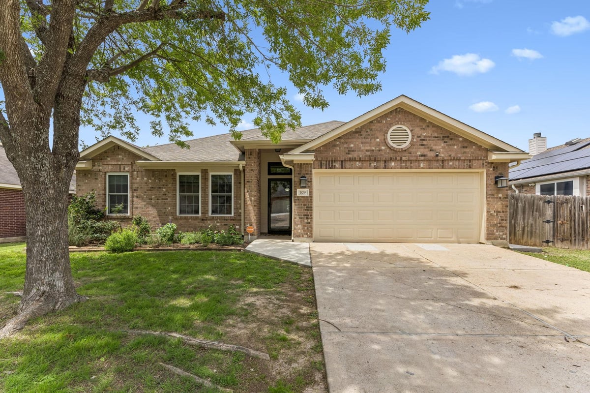 View 109 Pecanwood in amberwood 109 Pecanwood - front exterior - Luxury home in amberwood, Kyle, TX