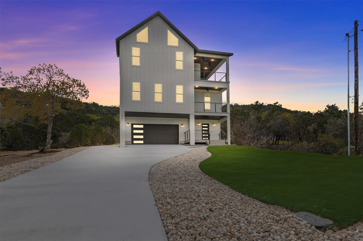 View 11005 Beach Rd in Valle Verde Beach 11005 Beach Rd - front exterior - Luxury home in Valle Verde Beach, Leander, TX