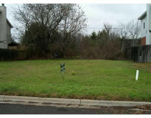 View 1102 Riverlawn DR 1102 Riverlawn DR - front exterior - Luxury lot in Round Rock, TX