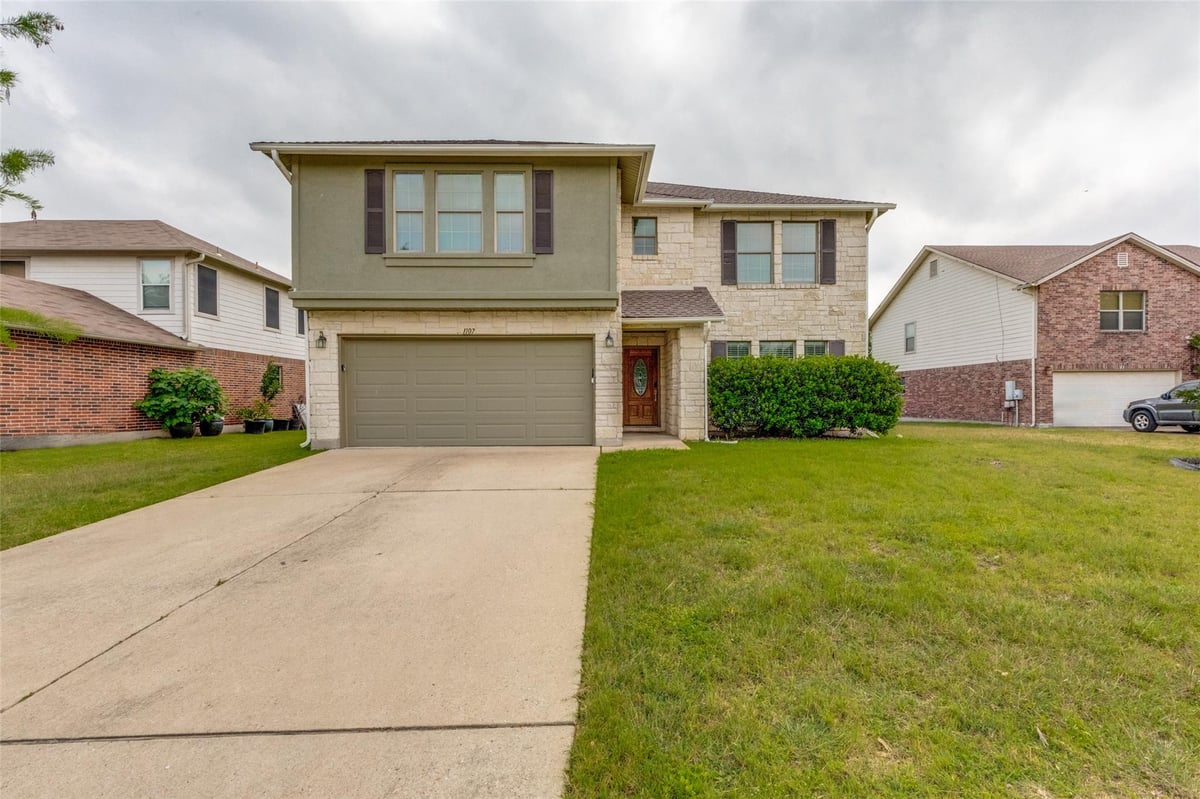 View 1107 Fox Sparrow Cv in Kuempel Tr Ph 03 Sec 05 1107 Fox Sparrow Cv - front exterior - Luxury home in Kuempel Tr Ph 03 Sec 05, Pflugerville, TX