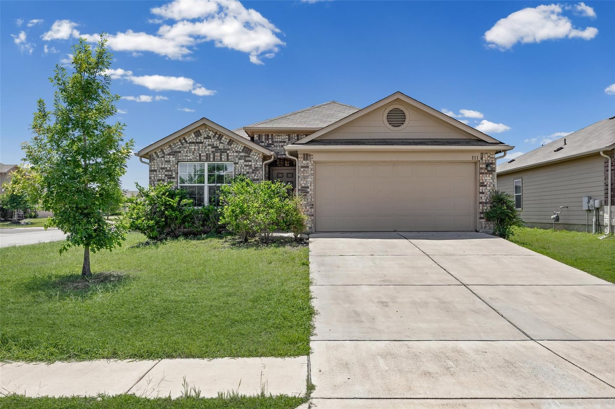 111 Hess DR - front exterior - Luxury home in Creekside Village Sec 3, Kyle, TX
