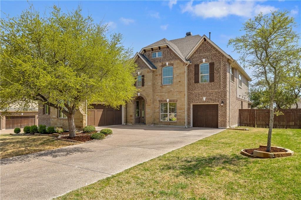 View 1127 Grassy Field Rd in High Pointe Ph III Sec One 1127 Grassy Field Rd - front exterior - Luxury home in High Pointe Ph III Sec One, Austin, TX
