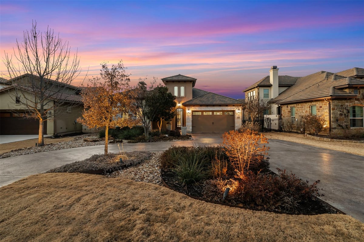 View 113 Blue Heron LN in Cimarron Hills Ph 3 Sec 2 113 Blue Heron LN - front exterior - Luxury home in Cimarron Hills Ph 3 Sec 2, Georgetown, TX