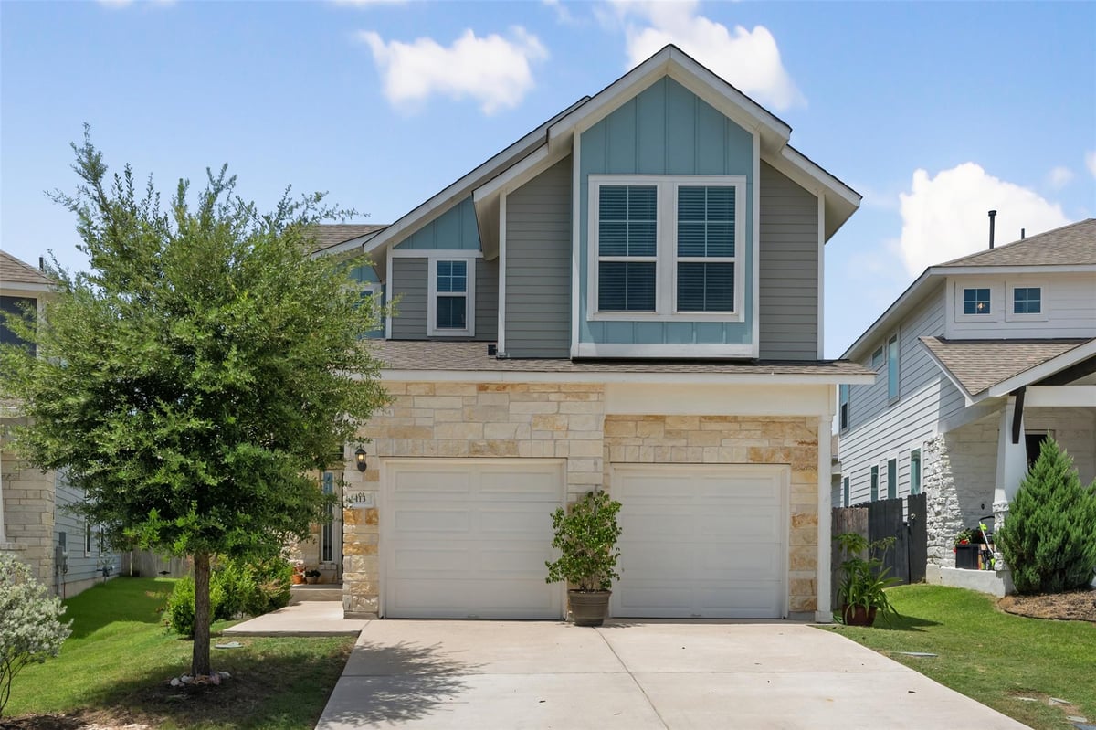 View 113 Oakstone Dr in Morningstar Ph 3 Sec 2A 113 Oakstone Dr - front exterior - Luxury home in Morningstar Ph 3 Sec 2A, Georgetown, TX