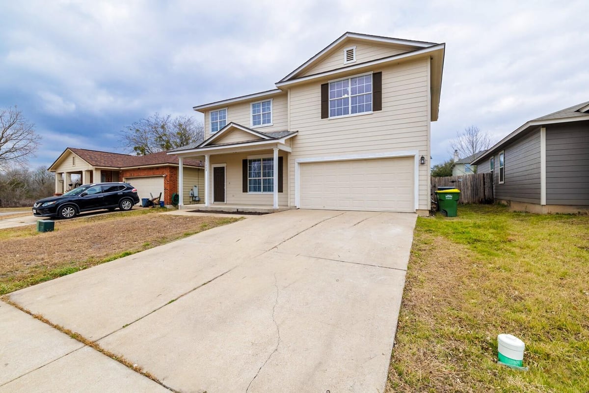 View 11402 Marshall St in Wildhorse Creek Sec 01 11402 Marshall St - front exterior - Luxury home in Wildhorse Creek Sec 01, Manor, TX