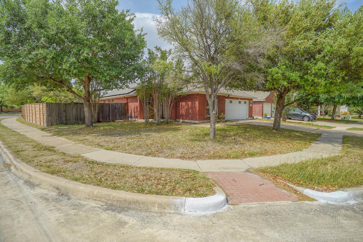 View 11608 Prince Phillip Way in Shadowglen Ph 01 Sec 03 B 11608 Prince Phillip Way - front exterior - Luxury home in Shadowglen Ph 01 Sec 03 B, Manor, TX