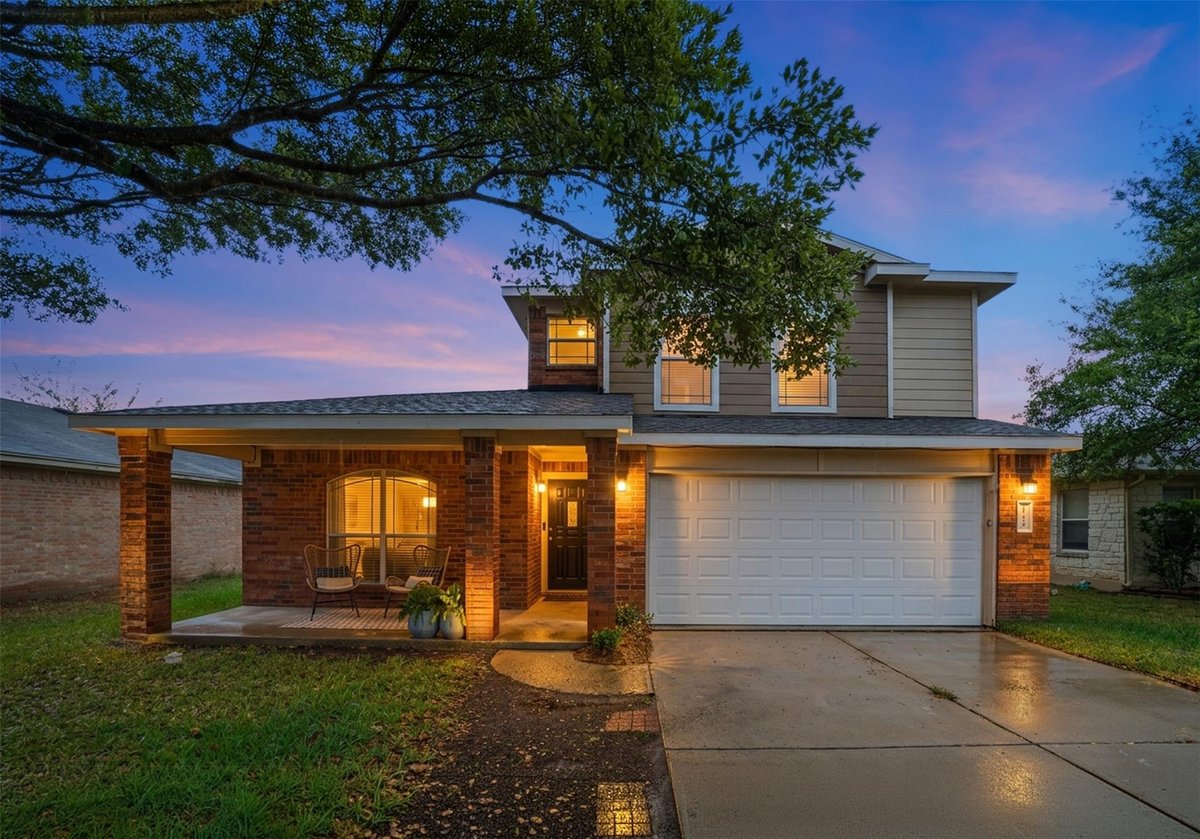 View 119 Salado Dr in Silverado At Plum Creek Sec 3A 119 Salado Dr - front exterior - Luxury home in Silverado At Plum Creek Sec 3A, Kyle, TX