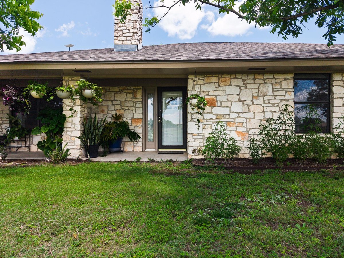 View 120 Rae LN in AW0384 120 Rae LN - front exterior - Luxury home in AW0384, Jarrell, TX