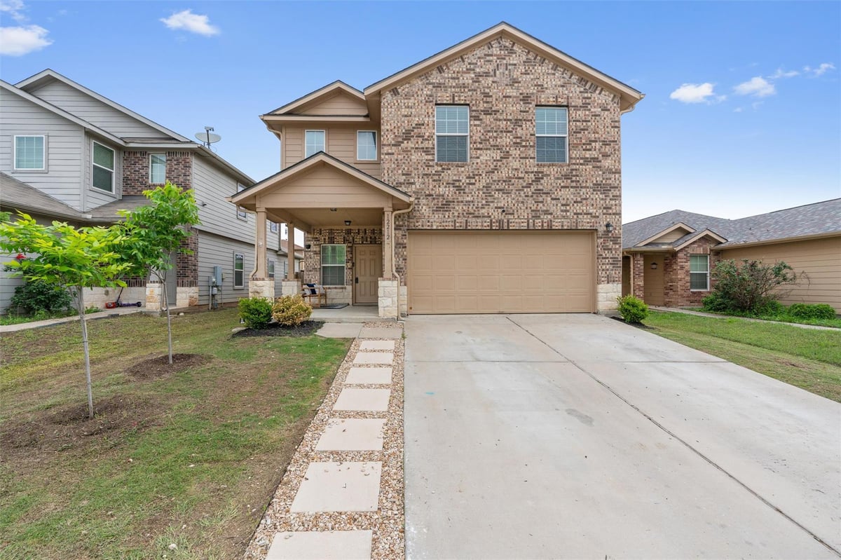View 12212 Jamie DR in Stonewater Ph 2 12212 Jamie DR - front exterior - Luxury home in Stonewater Ph 2, Manor, TX