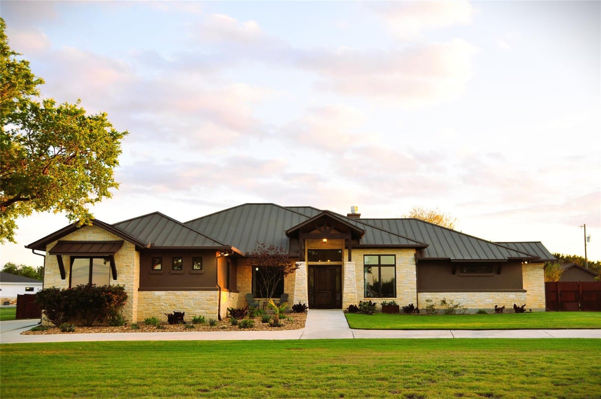 View 130 Saddle Ln in Bridle Gate 130 Saddle Ln - front exterior - Luxury home in Bridle Gate, Liberty Hill, TX