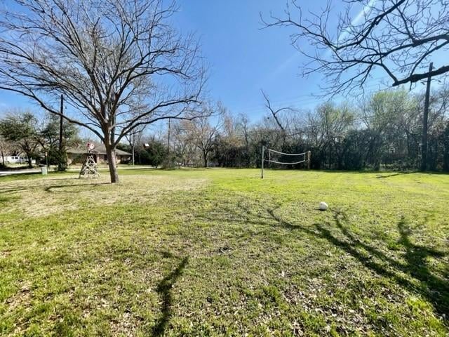 View 13003 Winwick Way in North Shields Sec 01 13003 Winwick Way - front exterior - Luxury lot in North Shields Sec 01, Austin, TX