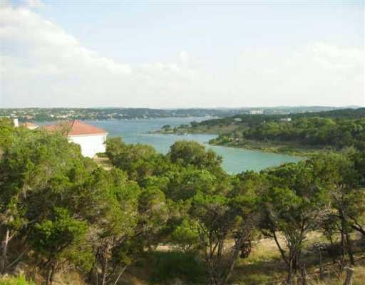 View 1301 Osprey Ridge LOOP 1301 Osprey Ridge LOOP - front exterior - Luxury lot in Lago Vista, TX