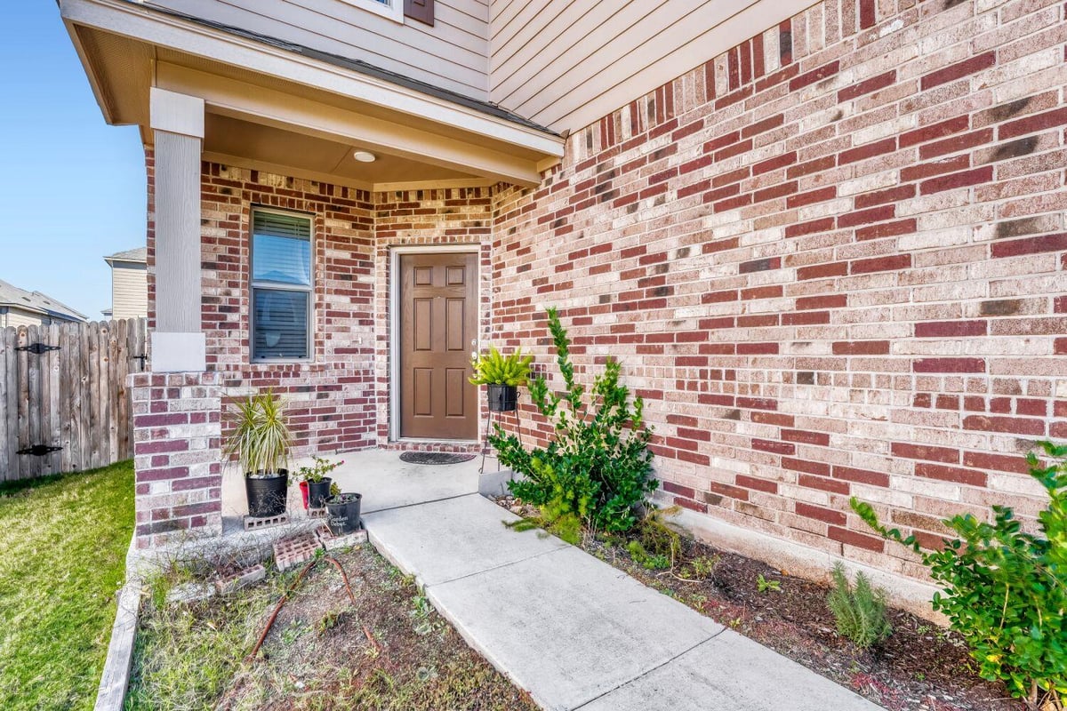 View 13400 Dolley Madison St in Presidential Mdws Sec 18 13400 Dolley Madison St - front exterior - Luxury home in Presidential Mdws Sec 18, Manor, TX
