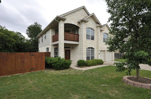 View 13525 Campesina Dr in Scofield Farms Ph 08 Sec 07 13525 Campesina Dr - front exterior - Luxury home in Scofield Farms Ph 08 Sec 07, Austin, TX