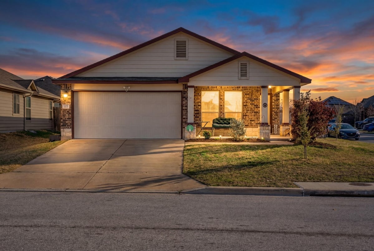 View 137 Hematite LN in Sonterra West Ph 4 Sec 7 137 Hematite LN - front exterior - Luxury home in Sonterra West Ph 4 Sec 7, Jarrell, TX