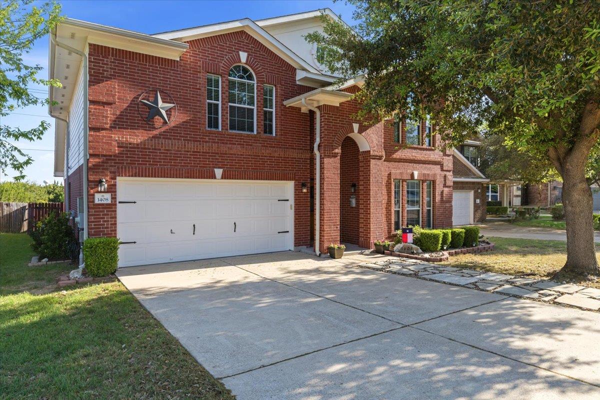 View 1408 Tumbling River Dr in Lakeline Ranch Sub 1408 Tumbling River Dr - front exterior - Luxury home in Lakeline Ranch Sub, Leander, TX