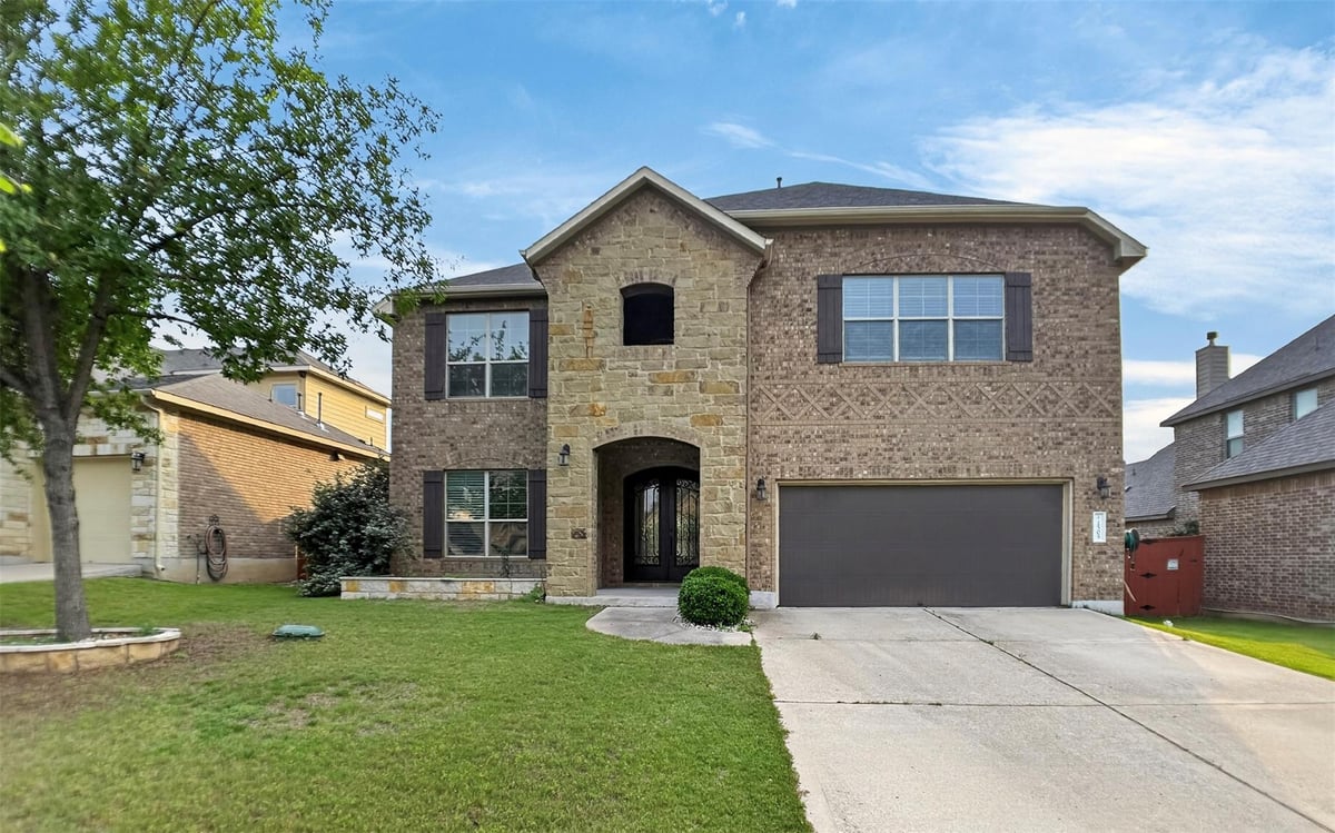 View 1505 Long Shadow Ln in Oaks/San Gabriel Sec Two 1505 Long Shadow Ln - front exterior - Luxury home in Oaks/San Gabriel Sec Two, Georgetown, TX
