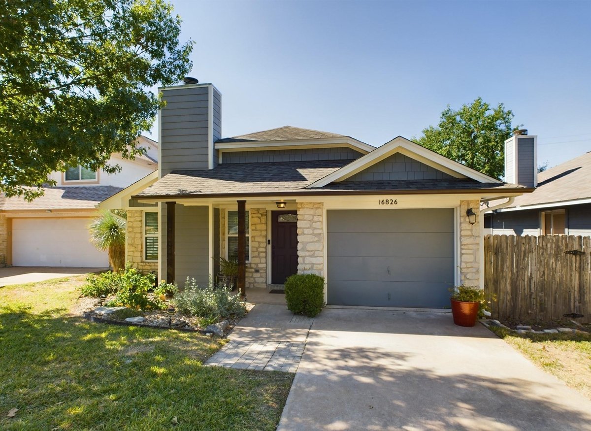 View 16826 Village Oak Loop in Brushy Creek Village 16826 Village Oak Loop - front exterior - Luxury home in Brushy Creek Village, Austin, TX