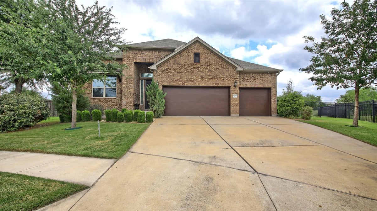 View 17028 John Michael DR in Shadowglen Ph 01 Sec 12-13 17028 John Michael DR - front exterior - Luxury home in Shadowglen Ph 01 Sec 12-13, Manor, TX