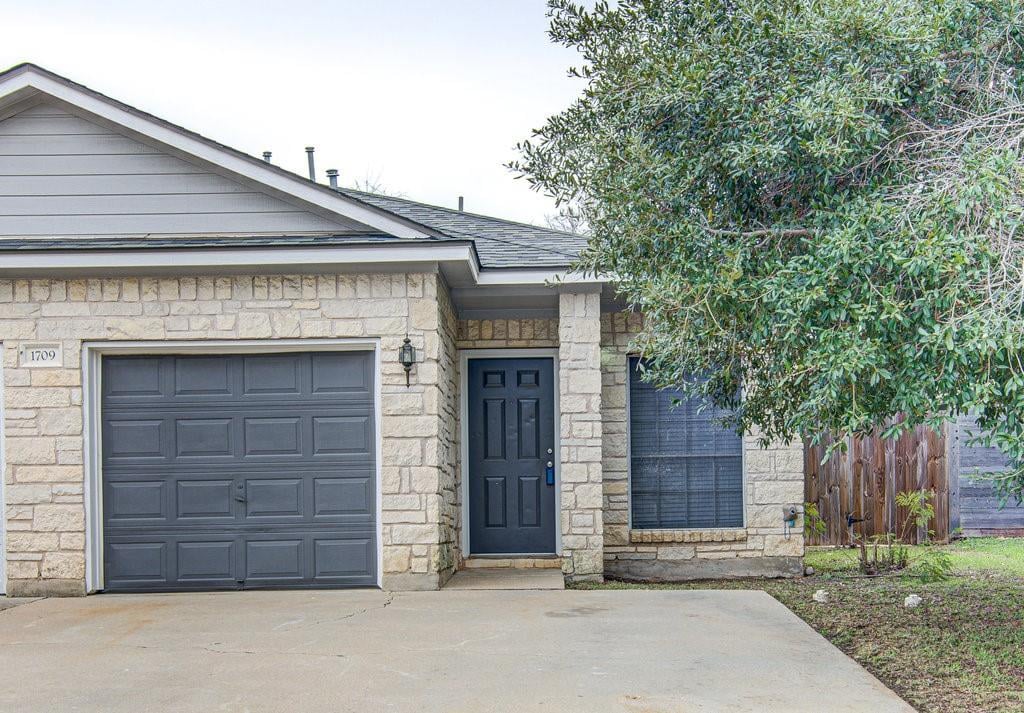 View 1709 Constantino Cir Unit #A & B in Dan Jean Oaks 1709 Constantino Cir Unit #A & B - front exterior - Luxury home in Dan Jean Oaks, Austin, TX