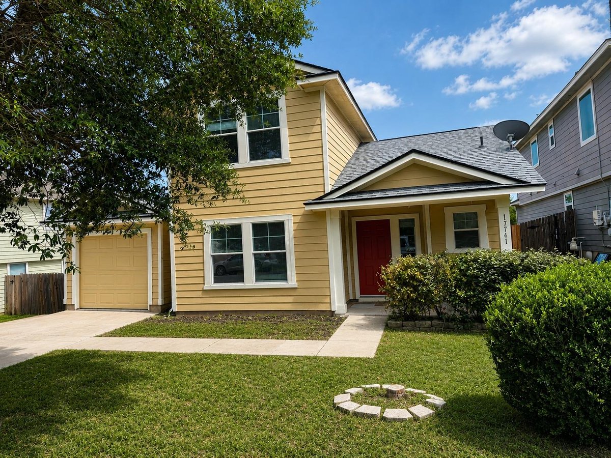 View 17741 Golden Valley DR in Briarcreek Sec 05 17741 Golden Valley DR - front exterior - Luxury home in Briarcreek Sec 05, Manor, TX
