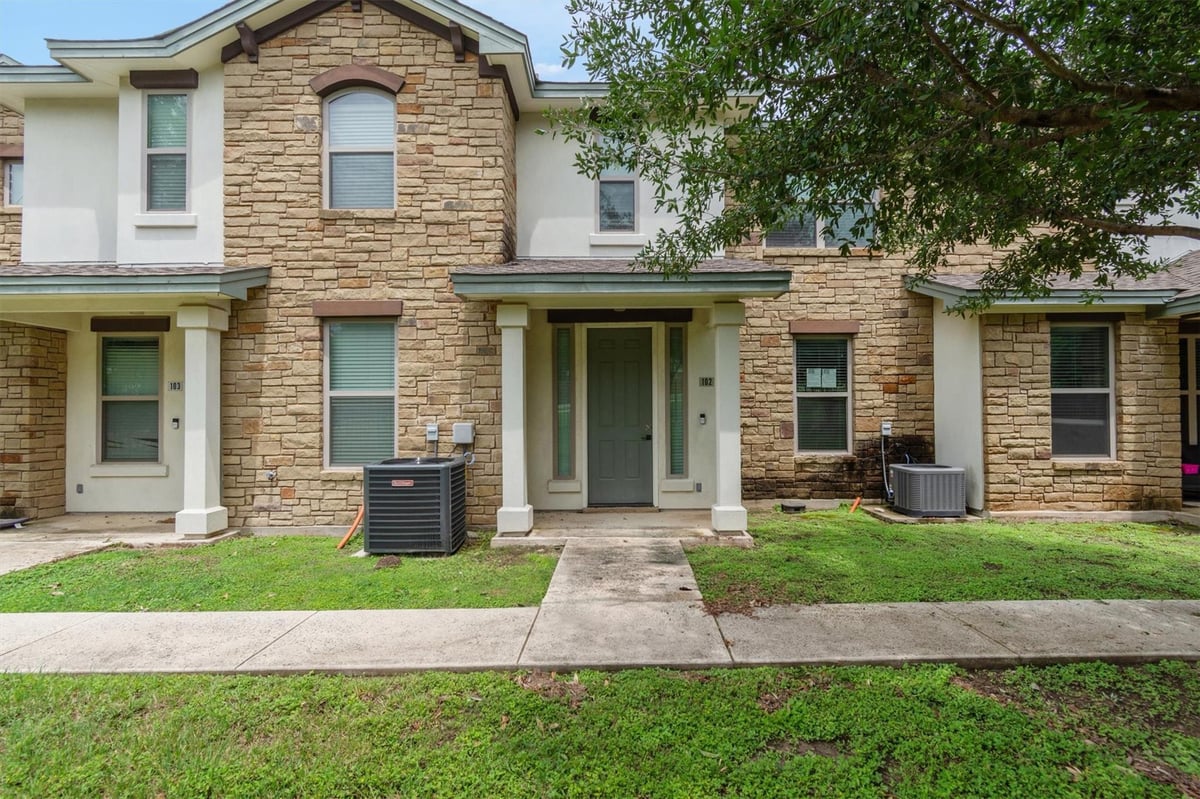 View 179 S Holly ST Unit #102 in 180 Holly Street Condo 179 S Holly ST Unit #102 - front exterior - Luxury home in 180 Holly Street Condo, Georgetown, TX