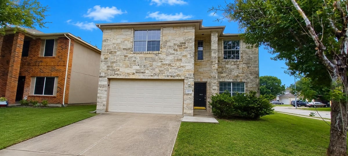 View 18101 Topsail St in Greenbury Ph 01-B 18101 Topsail St - front exterior - Luxury home in Greenbury Ph 01-B, Manor, TX