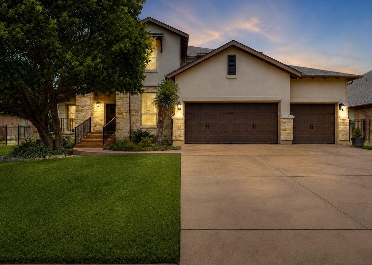 View 1813 Harvest Dance DR in Fairways At Crystal Falls 1813 Harvest Dance DR - front exterior - Luxury home in Fairways At Crystal Falls, Leander, TX