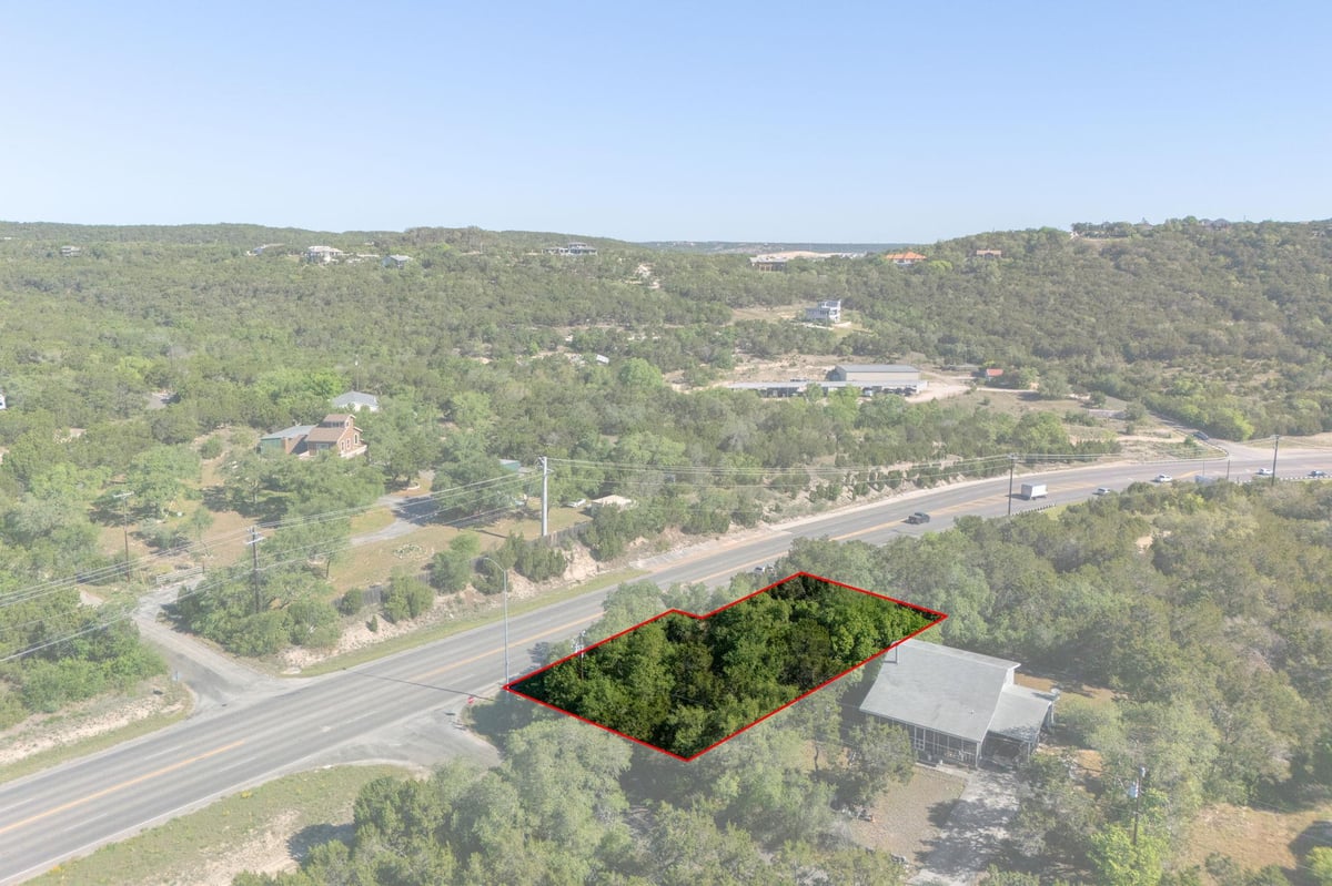 View 18506 E Lakeview Dr in Retirement Village 03 18506 E Lakeview Dr - front exterior - Luxury lot in Retirement Village 03, Jonestown, TX