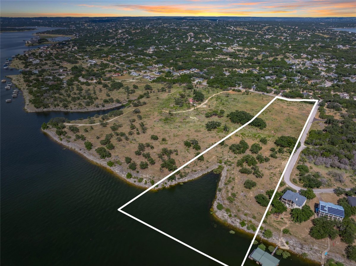 View 1900 Patriot Dr in Emerald Pointe 1900 Patriot Dr - aerial view with 1900 Patriot Dr in Lago Vista - Luxury lot in Emerald Pointe, Lago Vista, TX