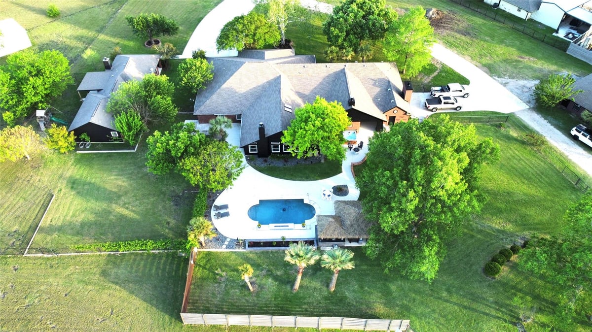 View 1902 Rowe Loop in Jacob Career League 1902 Rowe Loop - front exterior - Luxury home in Jacob Career League, Pflugerville, TX