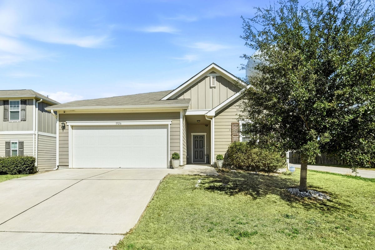View 19216 Nathan Scott WAY in Presidential Heights Ph Two 2 19216 Nathan Scott WAY - front exterior - Luxury home in Presidential Heights Ph Two 2, Manor, TX