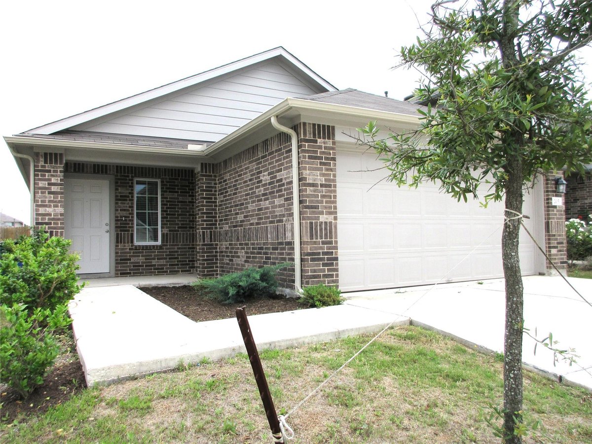 View 205 Granary Dr in Harvest Creek Ph 1 205 Granary Dr - front exterior - Luxury home in Harvest Creek Ph 1, Kyle, TX