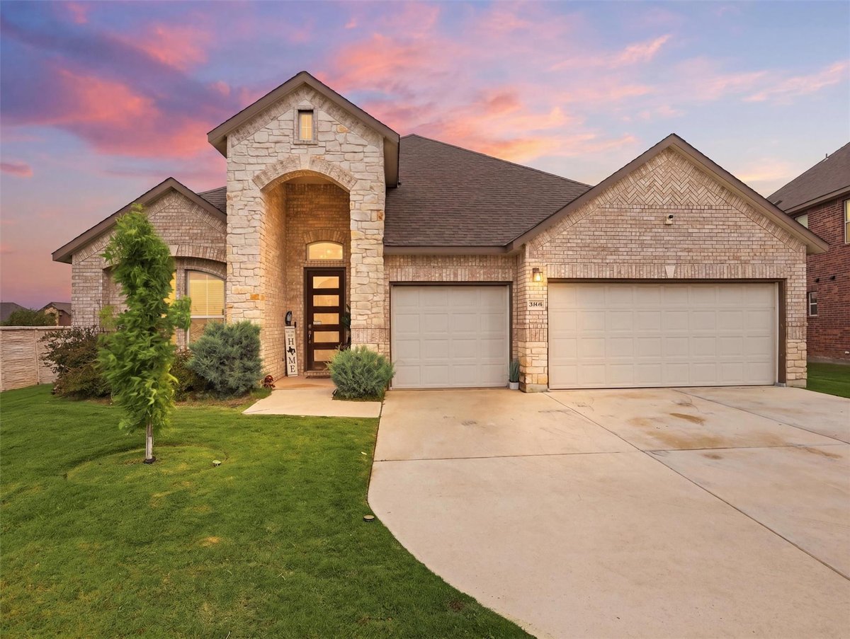View 20504 Kangal CT in Park/Blackhawk Iv Ph 4A 20504 Kangal CT - front exterior - Luxury home in Park/Blackhawk Iv Ph 4A, Pflugerville, TX