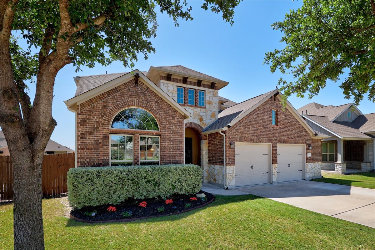 View 20709 Snow Bunting Ln in Park/Blackhawk Vii Sec 2 20709 Snow Bunting Ln - front exterior - Luxury home in Park/Blackhawk Vii Sec 2, Pflugerville, TX
