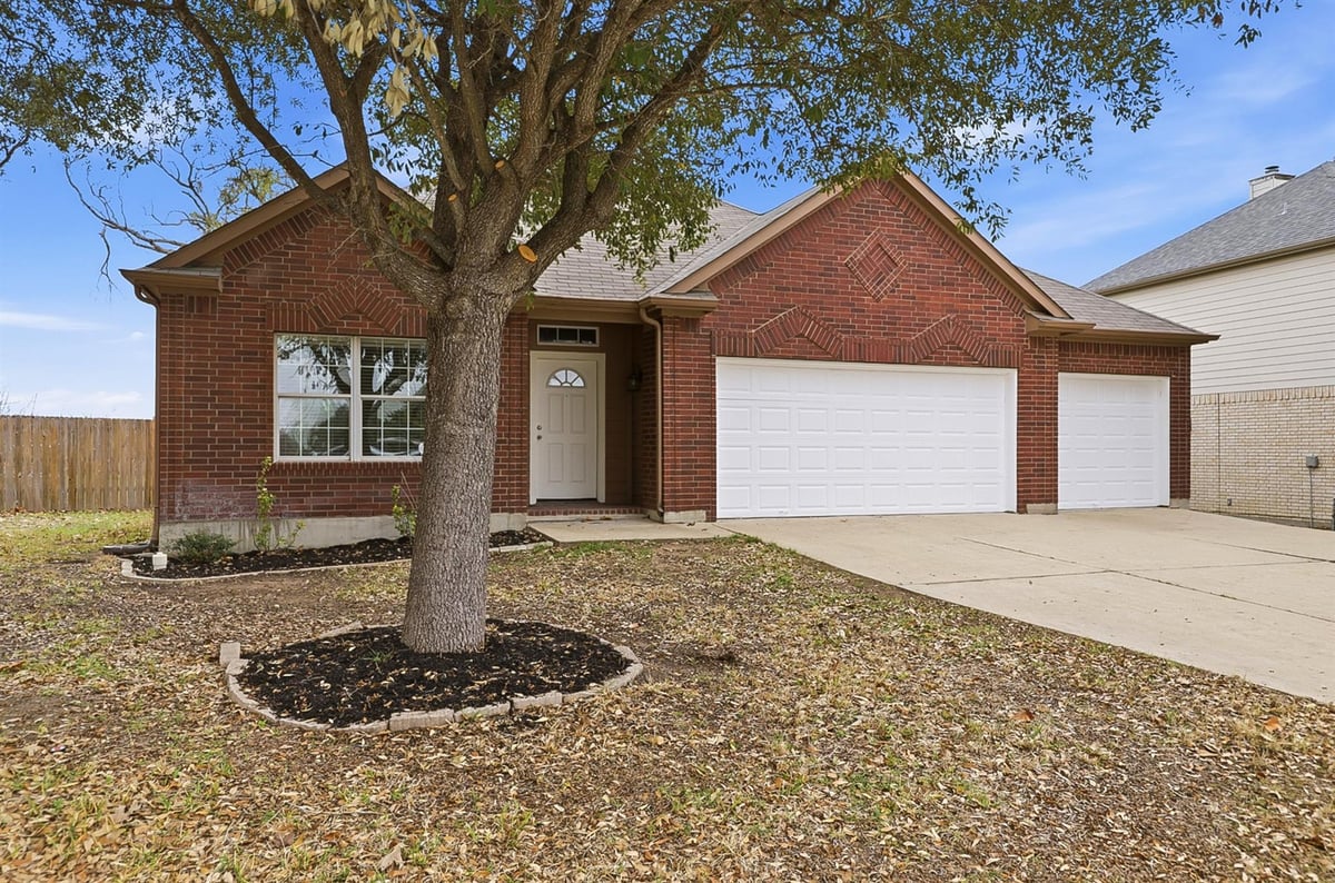 View 20829 Silverbell Ln in Estates Rowe Lane Sec 02 20829 Silverbell Ln - front exterior - Luxury home in Estates Rowe Lane Sec 02, Pflugerville, TX