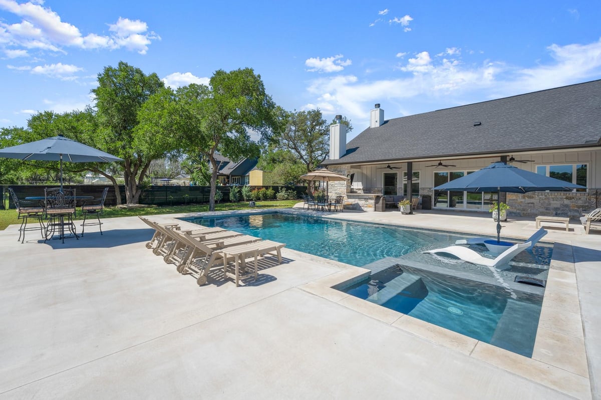 View 209 Esperanza Petal PASS in Mesa Vista Ranch Ph 2 209 Esperanza Petal PASS - front exterior - Luxury home in Mesa Vista Ranch Ph 2, Liberty Hill, TX