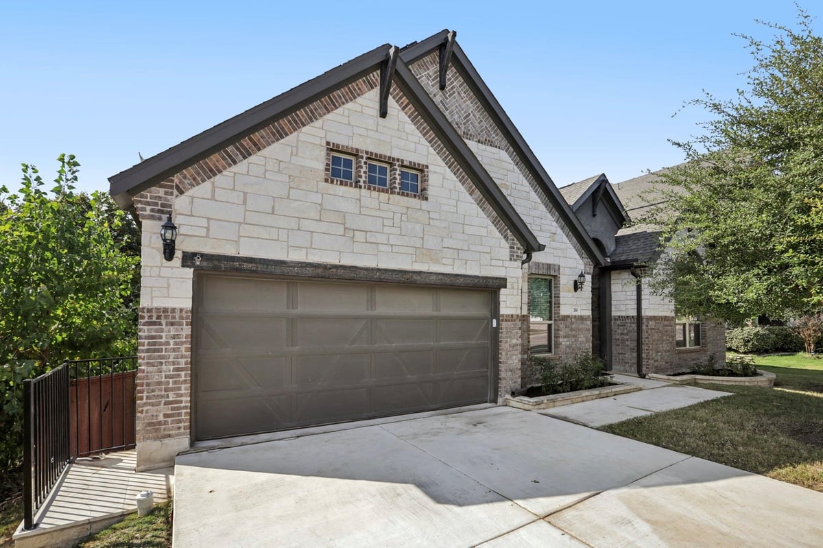 View 210 Barton Run Dr in Riverview 210 Barton Run Dr - front exterior - Luxury home in Riverview, Georgetown, TX