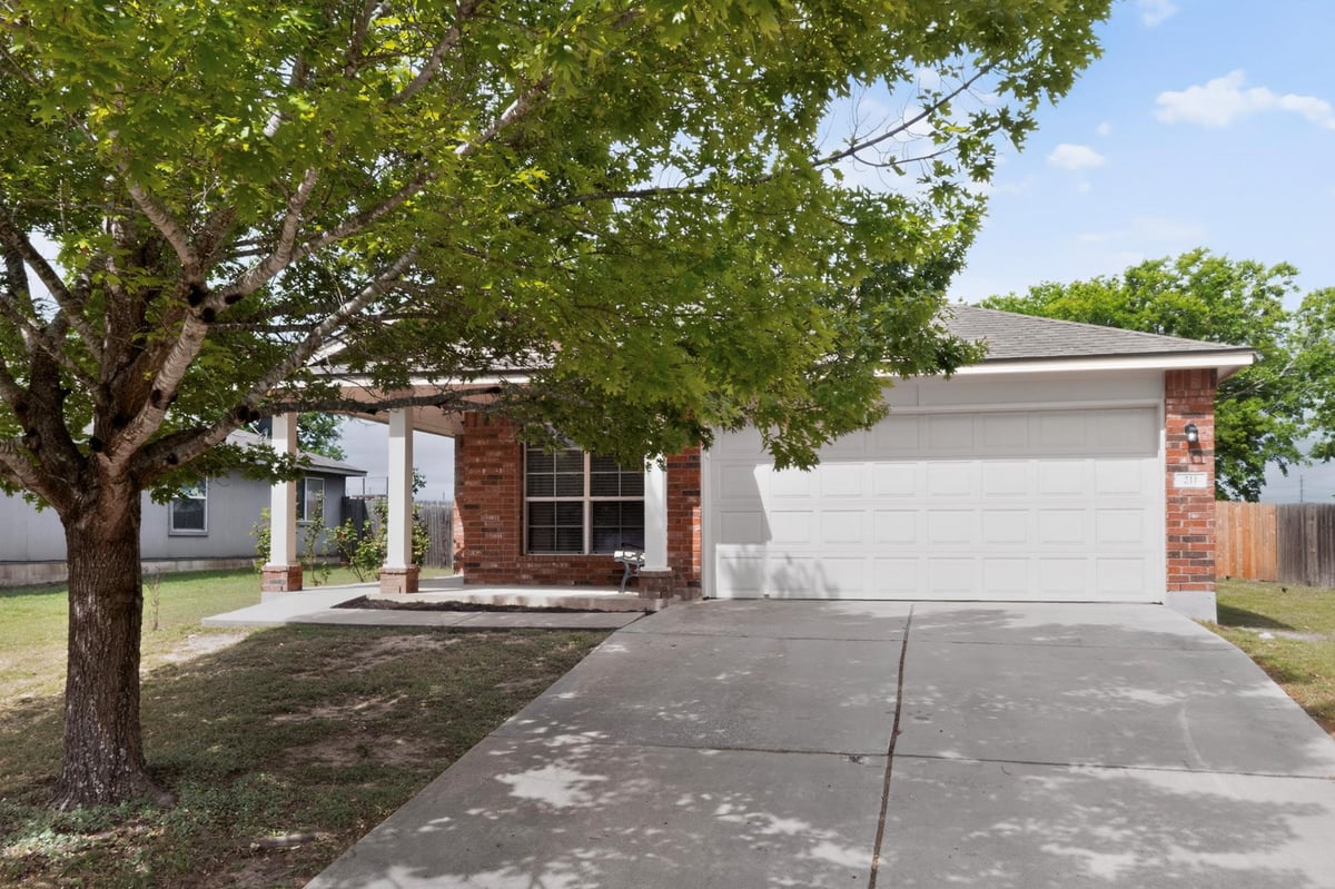 View 211 Lidell ST in Hutto Square Sec 03 211 Lidell ST - front exterior - Luxury home in Hutto Square Sec 03, Hutto, TX