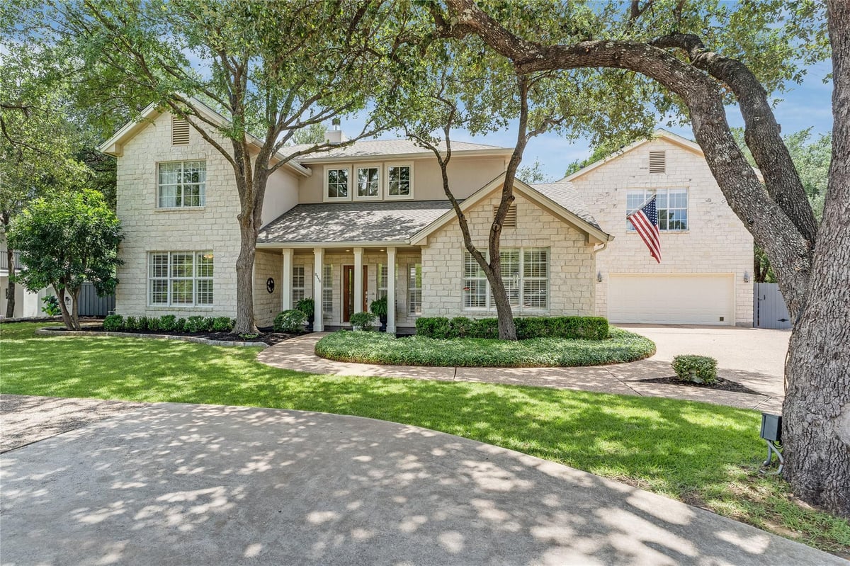 View 2115 W 11th St in Marlton Place Sec 02 2115 W 11th St - front exterior - Luxury home in Marlton Place Sec 02, Austin, TX