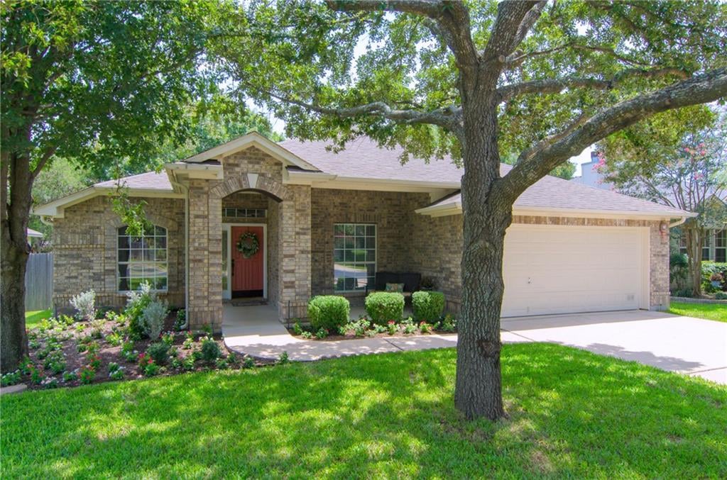 View 2116 Bent Tree CT 2116 Bent Tree CT - front exterior - Luxury home in Round Rock, TX