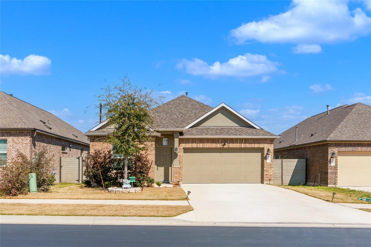 View 212 Flint Mountain RD in WOLF RANCH - CLAREMONT 212 Flint Mountain RD - front exterior - Luxury home in WOLF RANCH - CLAREMONT, Georgetown, TX